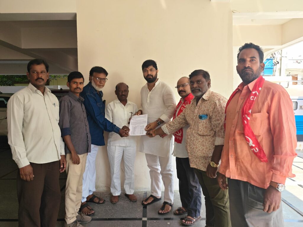 హమాలీలకు కూలీ రేట్లు పెంచాలి.. రైతులకు సౌర విద్యుత్‌తో ఆదాయం పెరగాలి