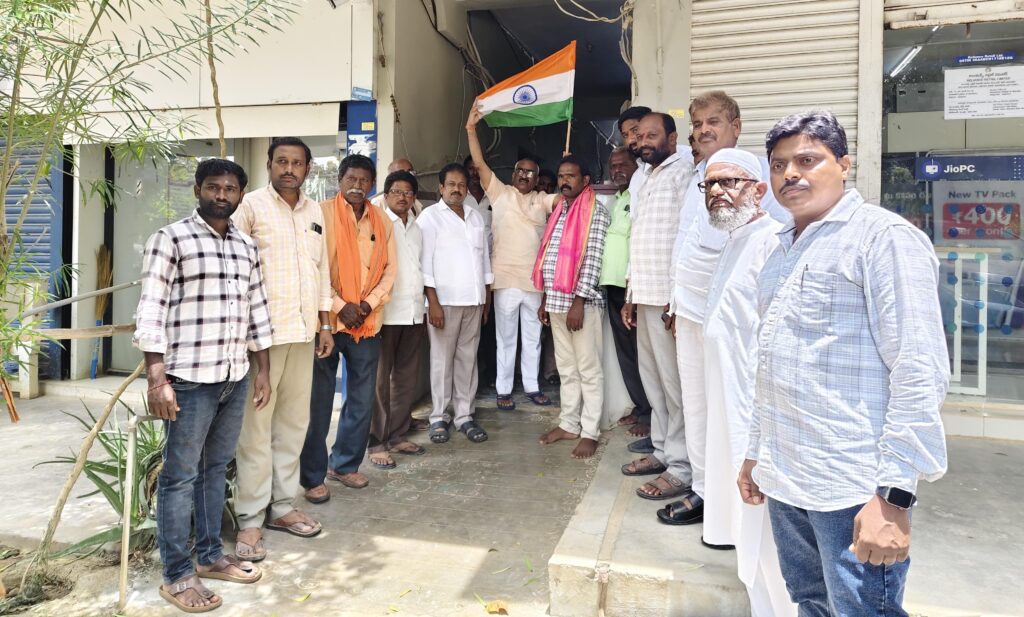 హర్ ఘర్ తిరంగా కార్యక్రమంతో దేశభక్తిని చాటుకోవాలి