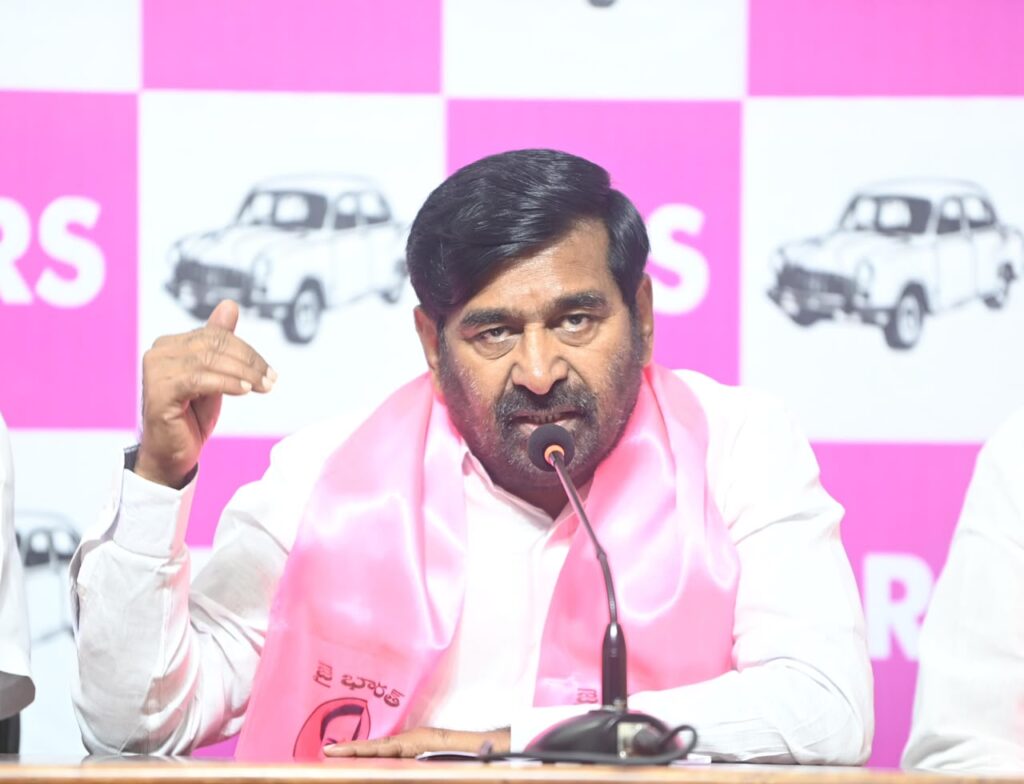 రైతులకు నీళ్లు ఇవ్వకుండా కాంగ్రెస్ ప్రభుత్వం ద్రోహం చేస్తోంది: మాజీ మంత్రి జగదీశ్‌రెడ్డి